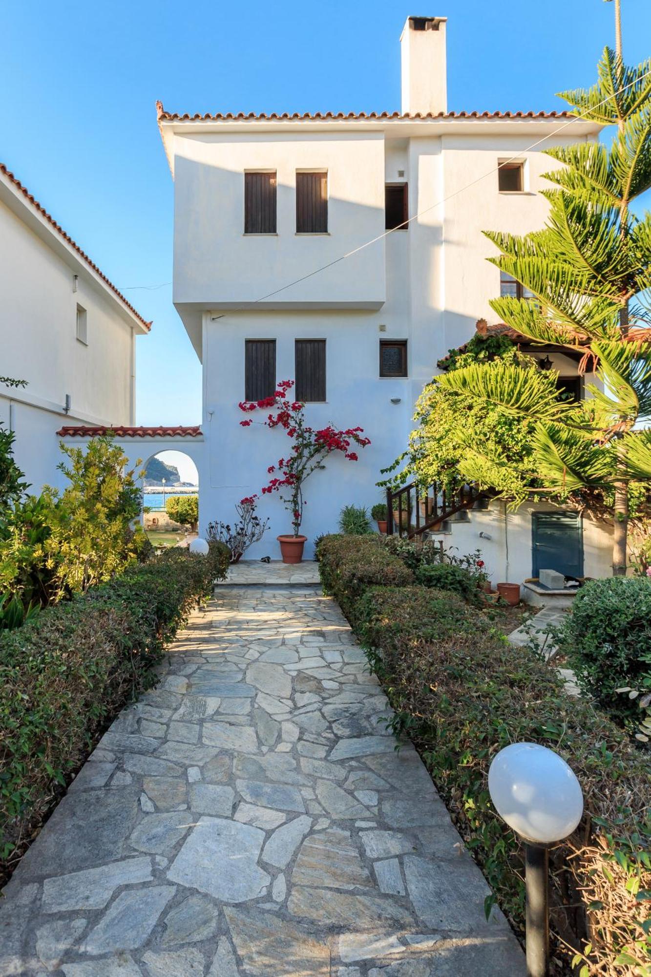 Nikolaos Studios Apartments Skopelos Town Exterior foto