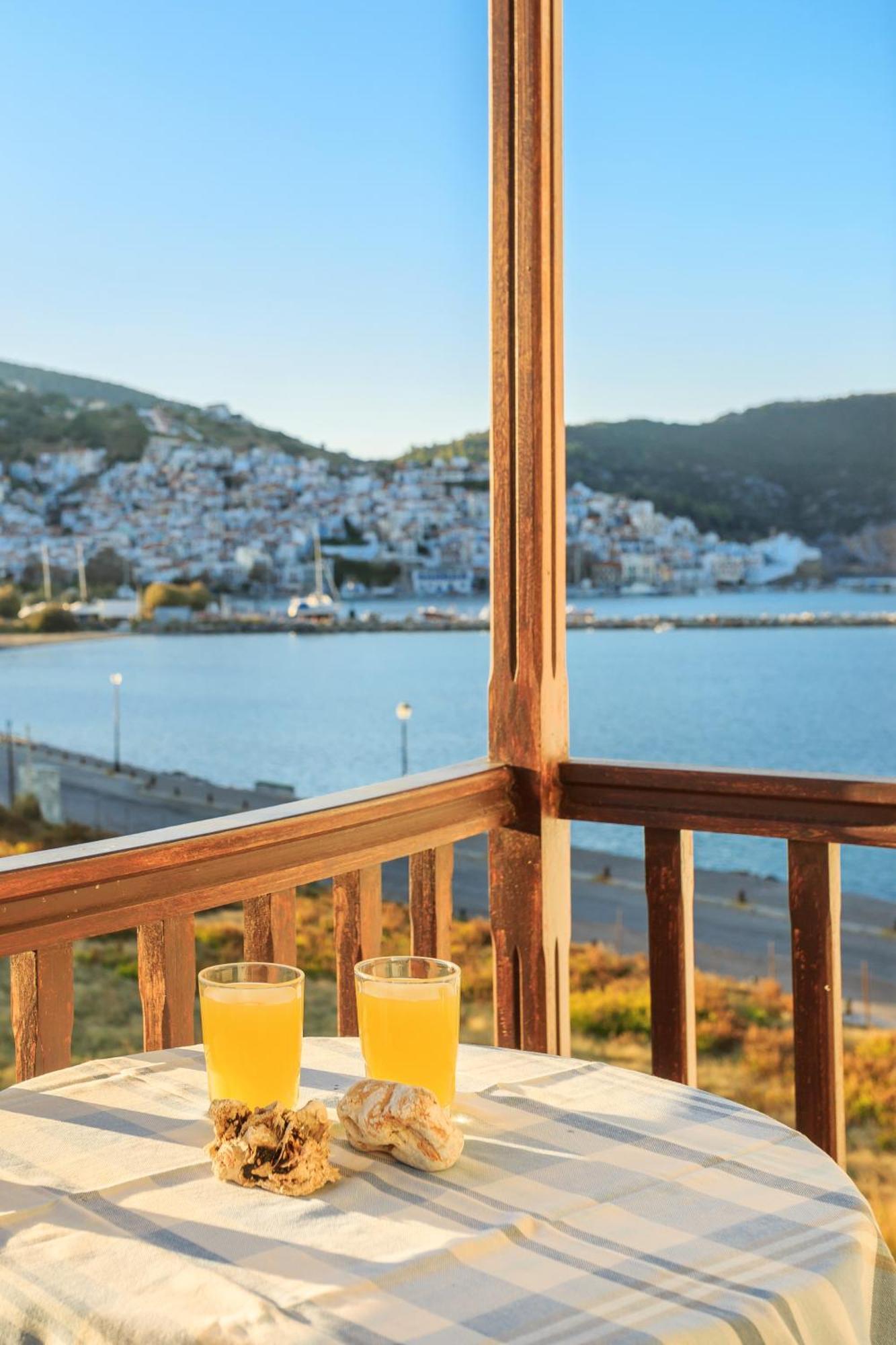 Nikolaos Studios Apartments Skopelos Town Exterior foto