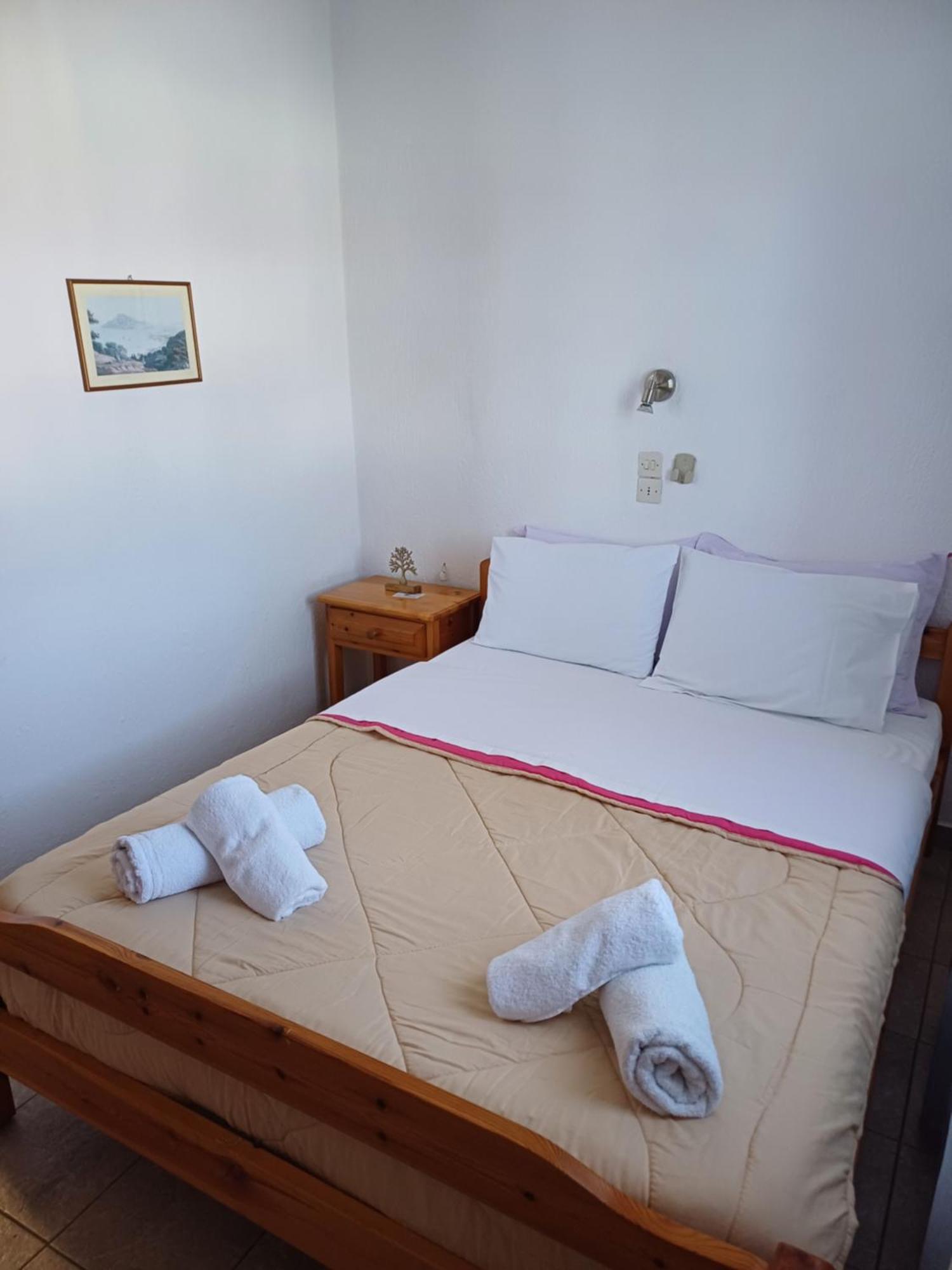 Nikolaos Studios Apartments Skopelos Town Exterior foto