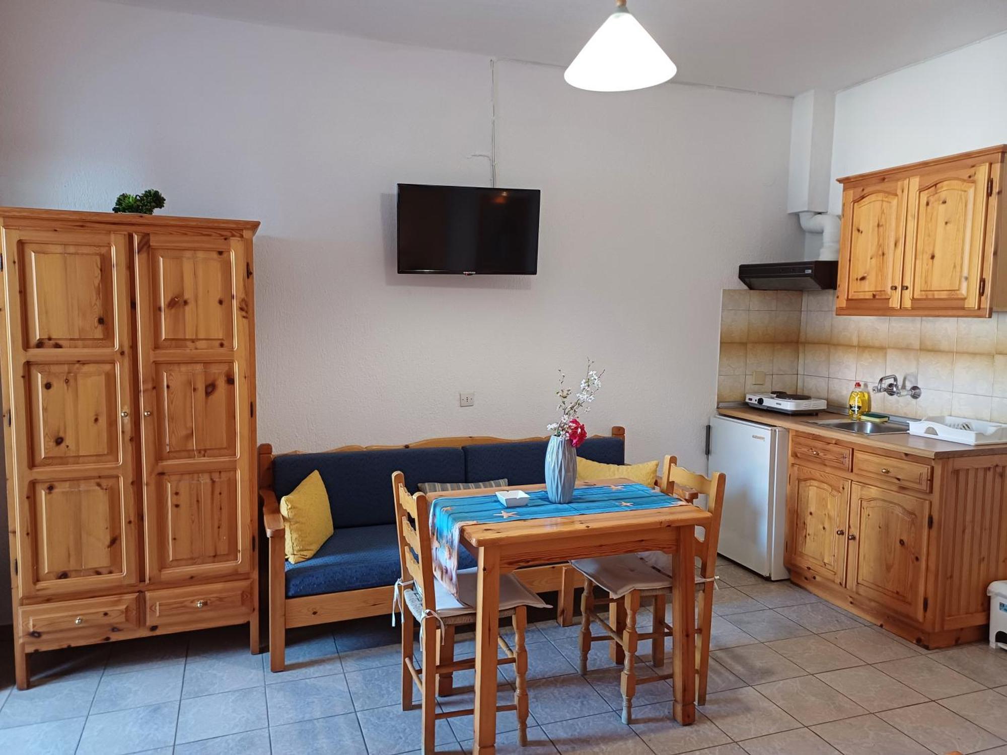 Nikolaos Studios Apartments Skopelos Town Exterior foto