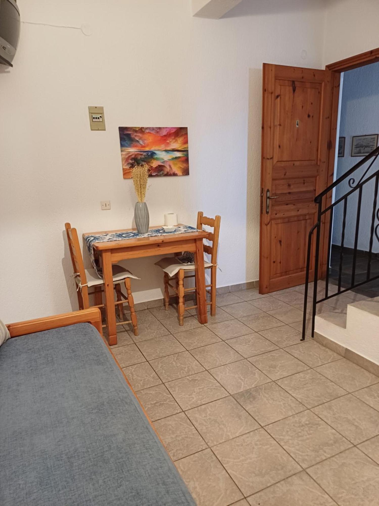 Nikolaos Studios Apartments Skopelos Town Exterior foto