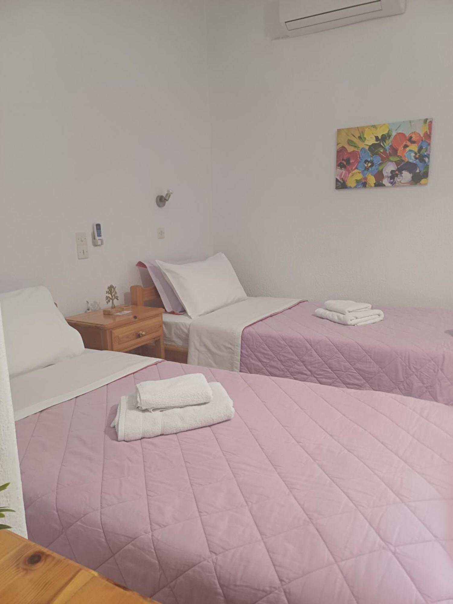 Nikolaos Studios Apartments Skopelos Town Exterior foto