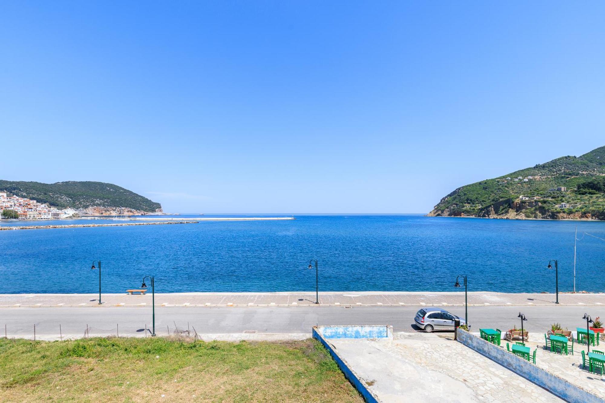Nikolaos Studios Apartments Skopelos Town Exterior foto
