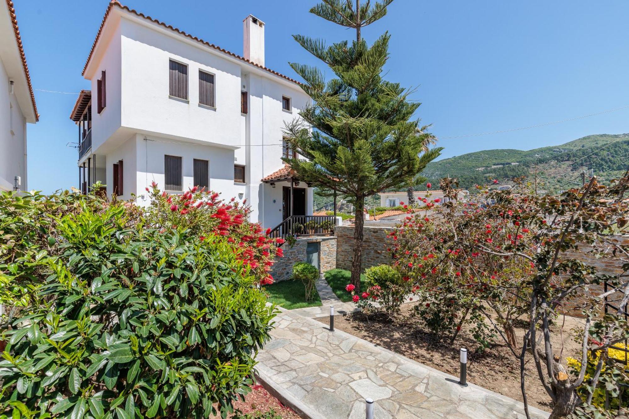 Nikolaos Studios Apartments Skopelos Town Exterior foto