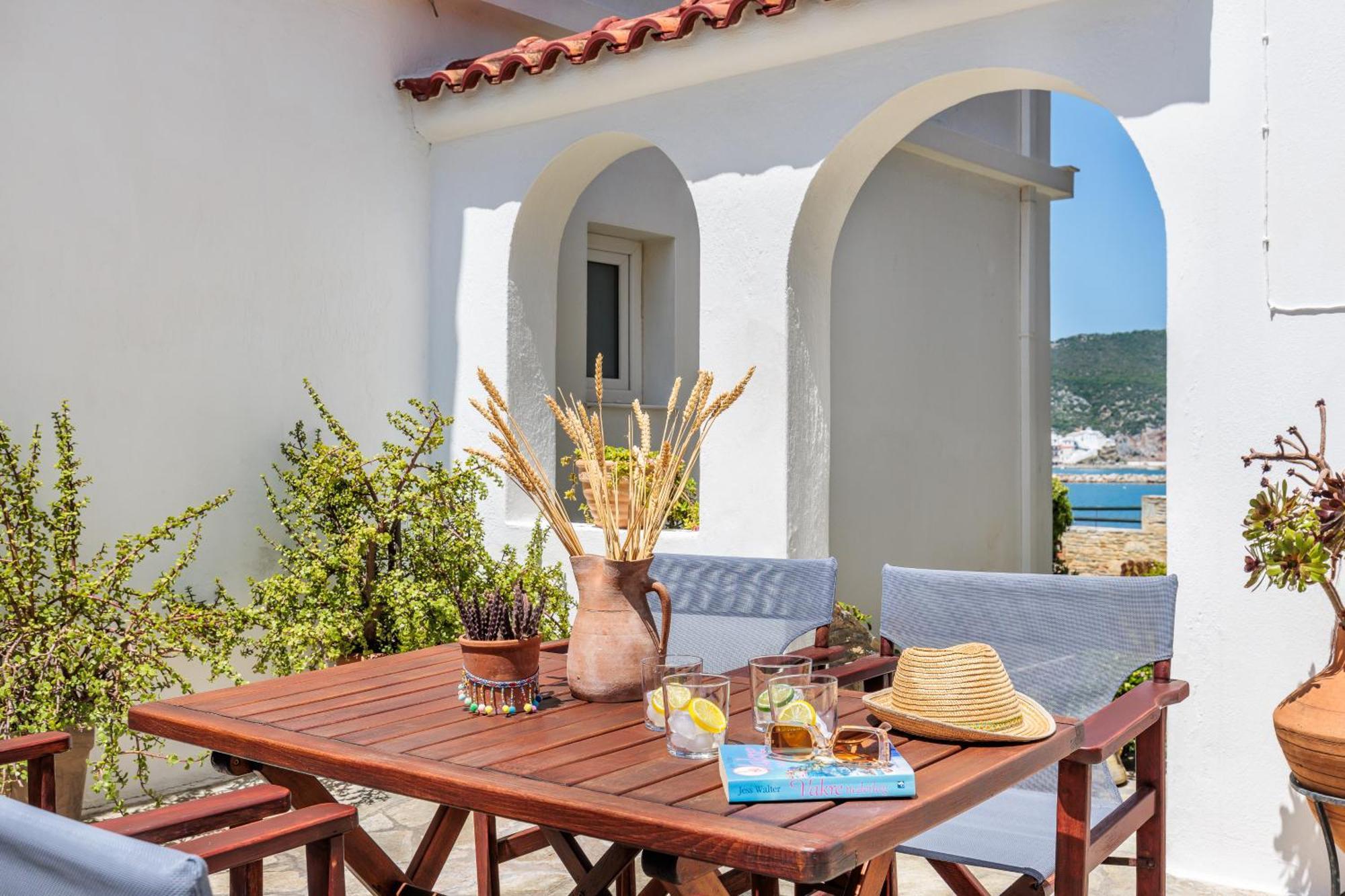 Nikolaos Studios Apartments Skopelos Town Exterior foto