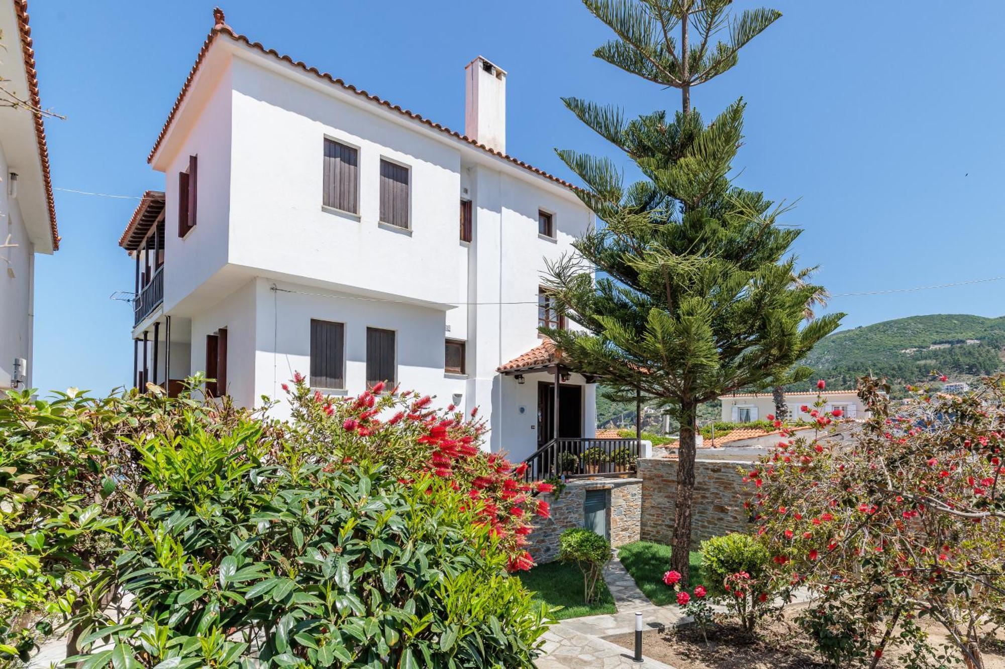 Nikolaos Studios Apartments Skopelos Town Exterior foto