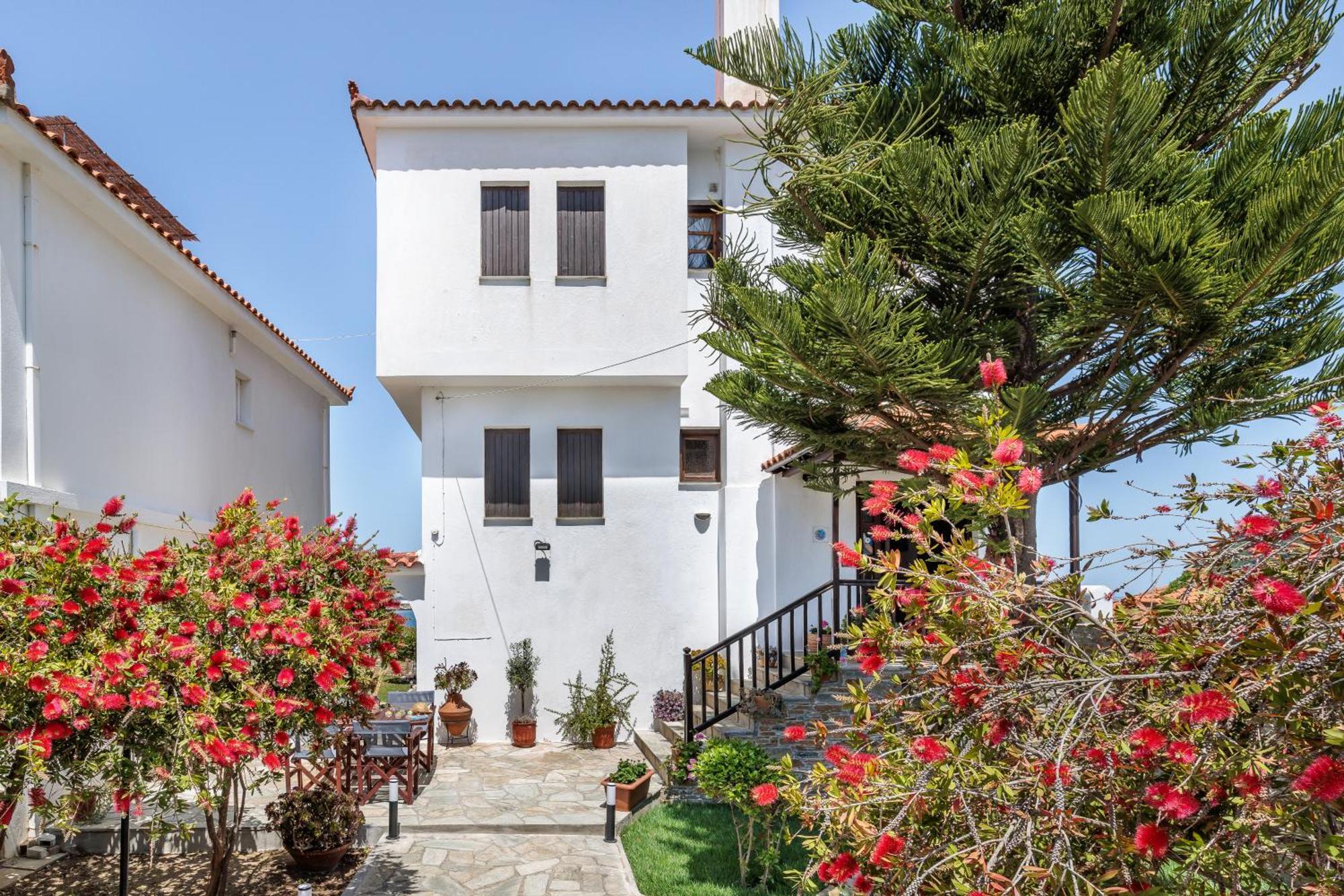 Nikolaos Studios Apartments Skopelos Town Exterior foto
