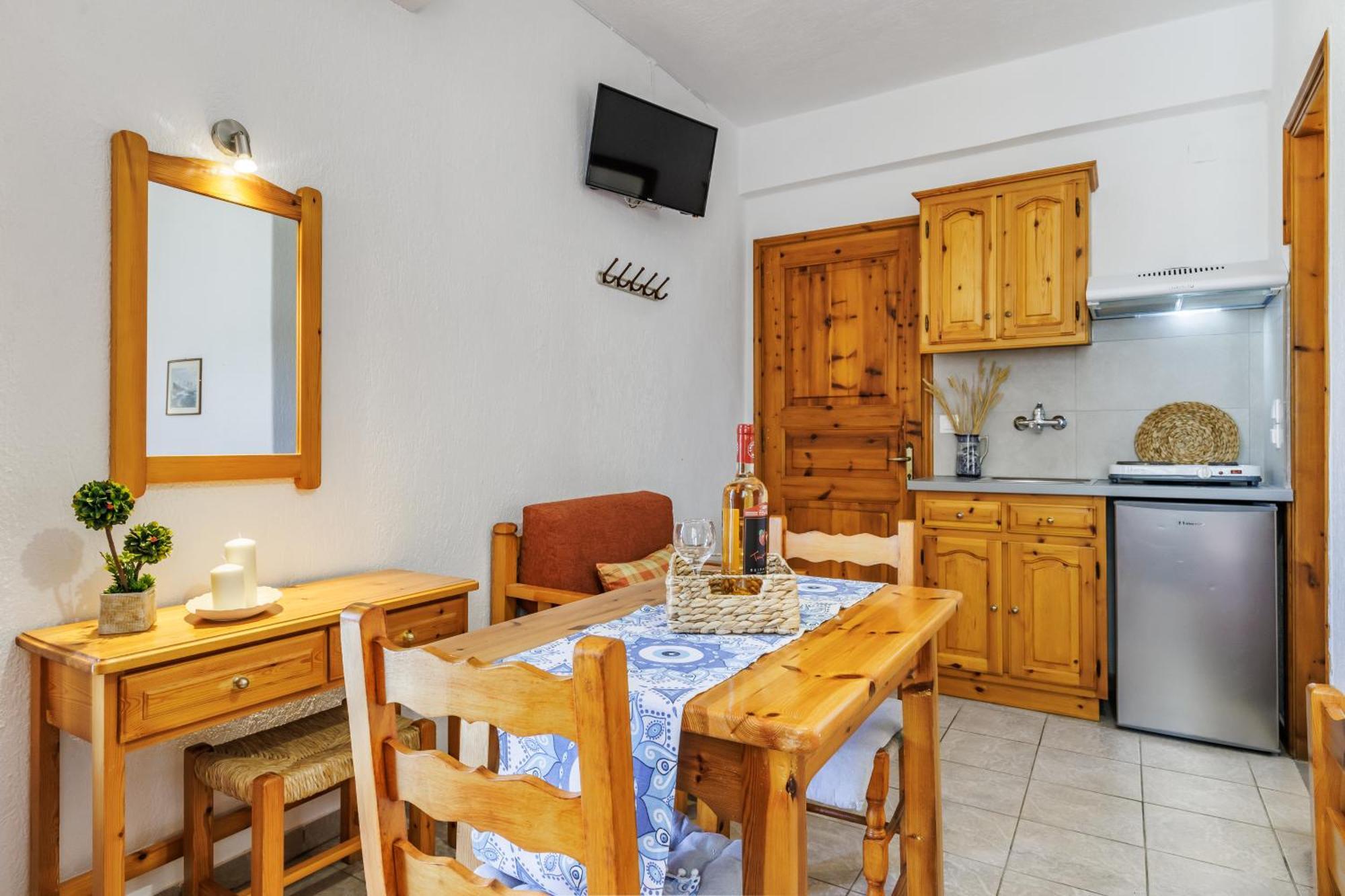 Nikolaos Studios Apartments Skopelos Town Exterior foto