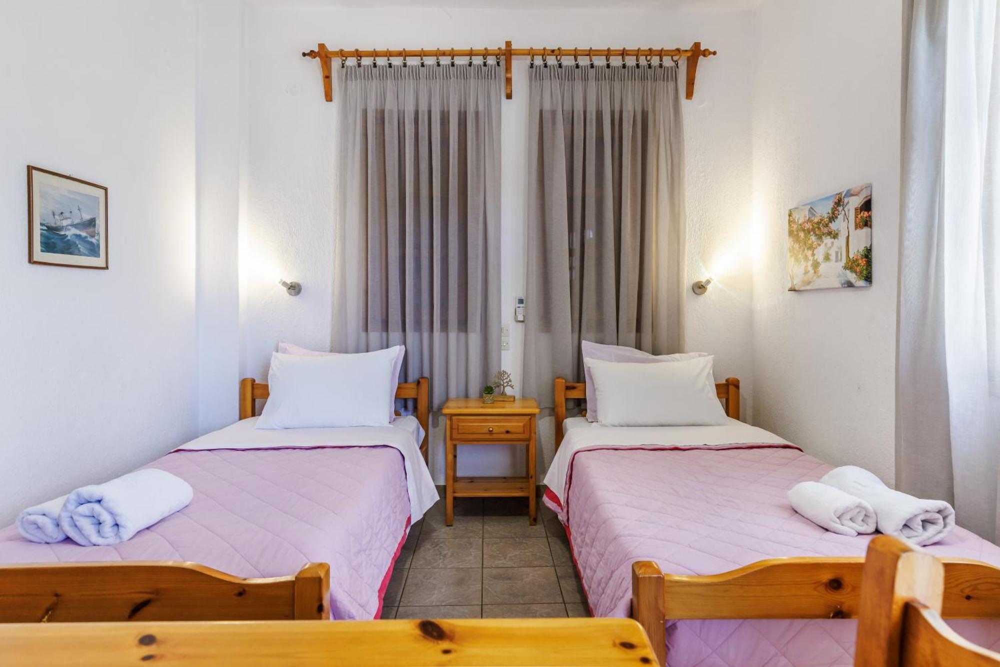 Nikolaos Studios Apartments Skopelos Town Exterior foto